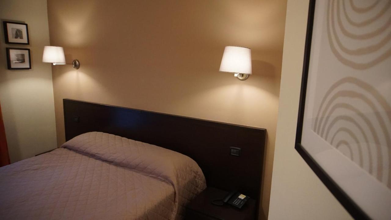 Hotel Del Corso Borgomanero Kültér fotó