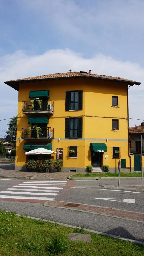 Hotel Del Corso Borgomanero Kültér fotó